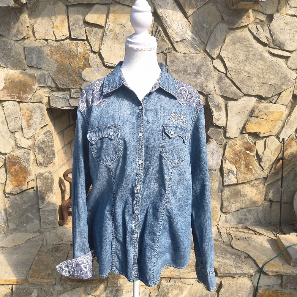 Harley-Davidson Light Blue Denim Western Shirt with Paisley Trim